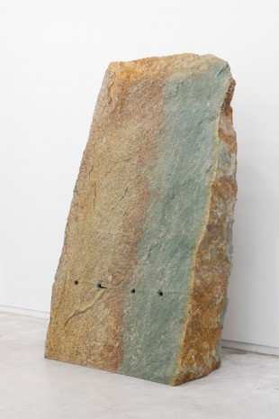 Ulrich Rückriem, Untitled (Stele), 2016 , Galería Heinrich Ehrhardt