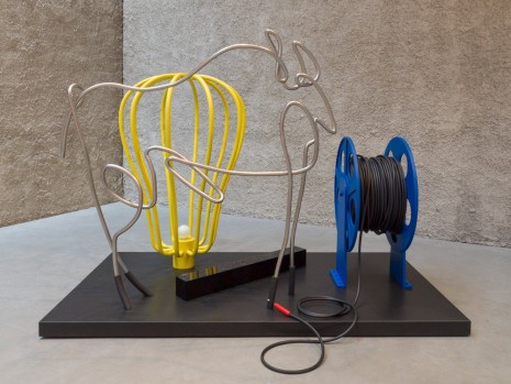 Kathryn Andrews, Picasso Trace Buzzer, 2019, König Galerie