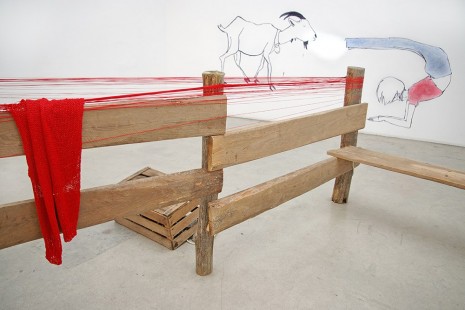 Zilla Leutenegger, Die Geiss, das Mädchen und der Zaun, 2012, Christine Koenig Galerie