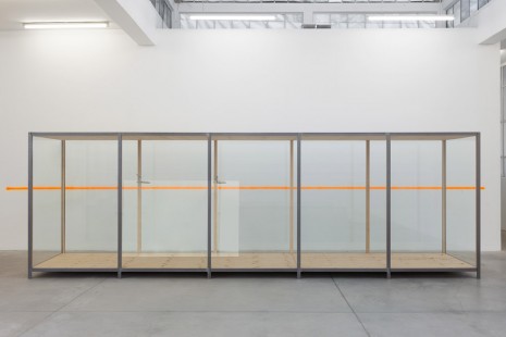 Gabriel Sierra, Untitled, vitrine (The habitual distance between in and out), 2008-2019, Galleria Franco Noero