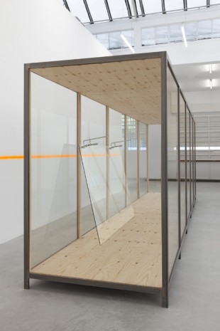 Gabriel Sierra, Untitled, vitrine (The habitual distance between in and out), 2008-2019, Galleria Franco Noero