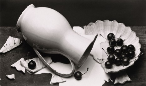 Irving Penn, The Spilled Cream, New York, 1980 , Galerie Thaddaeus Ropac