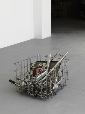 Karl Holmqvist, Sans Titre (Nid), 2012, Galerie Chantal Crousel