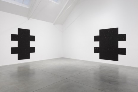 Mary Corse, Variations, Lisson Gallery