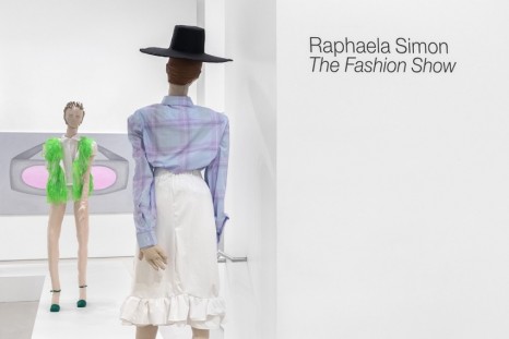 Raphaela Simon, The Fashion Show, Galerie Max Hetzler