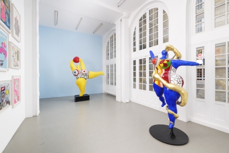 Niki de Saint Phalle, Les Nanas au Pouvoir, Galerie Mitterrand