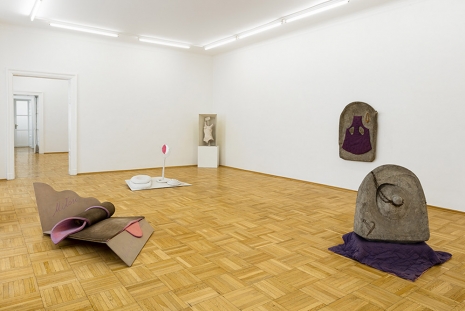 Maria Pinińska-Bereś, Meadow of Your Body, Galerie nächst St. Stephan Rosemarie Schwarzwälder
