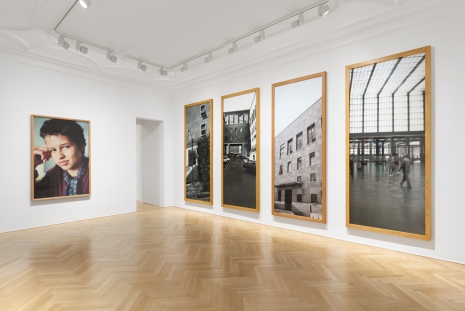Günther Förg, Häuser und Fenster, Galerie Max Hetzler