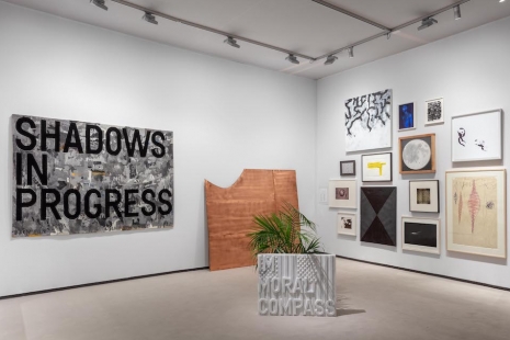 Marcel Duchamp, Mona Hatoum, Glenn Ligon, Jean-Luc Moulène, Gabriel Orozco..., TEFAF New York, Galerie Chantal Crousel