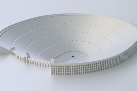 Paul Pfeiffer, Olympia, Perrotin