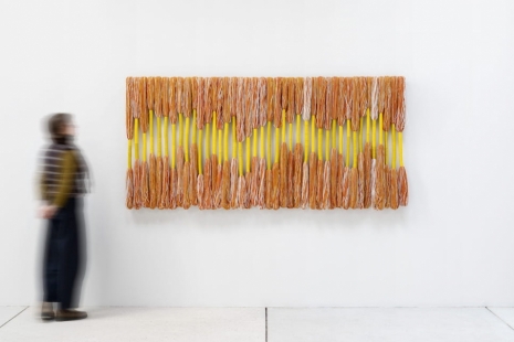 Sheila Hicks, Frieze Abu Dhabi, galerie frank elbaz