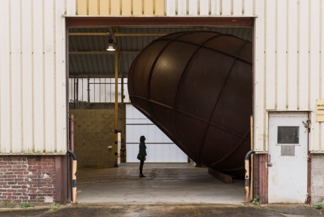Anish Kapoor, Cave & Intersection, Galleria Continua