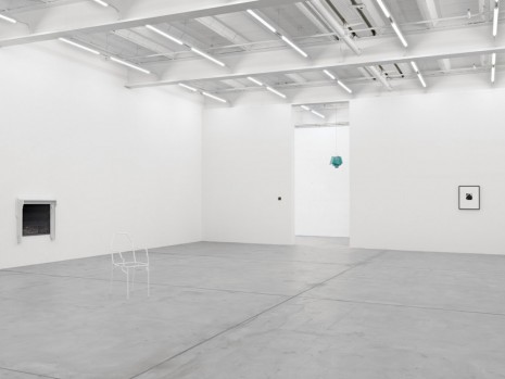 Martin Boyce, Inside rooms drift in and out of sleep. While on the roof. An alphabet of aerials. Search for a language, Galerie Eva Presenhuber