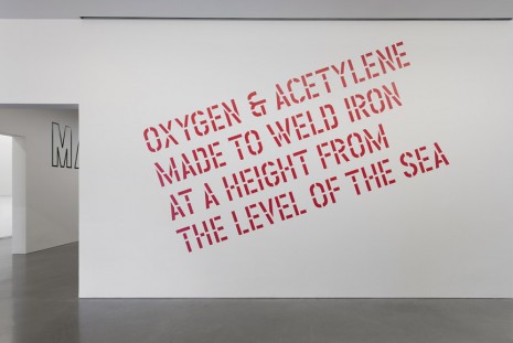 Lawrence Weiner, MADE TO BE, Regen Projects