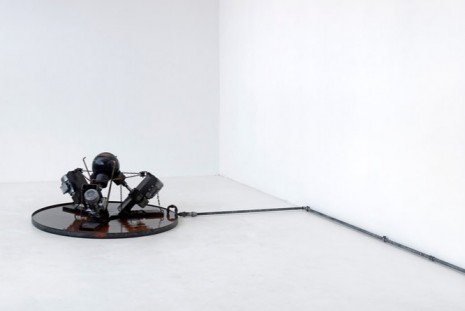 Julian Charrière, Pitch Drop, Sies + Höke Galerie