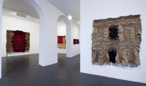 Josep Grau-Garriga, Tapisseries: 1970-2011, Galerie Nathalie Obadia