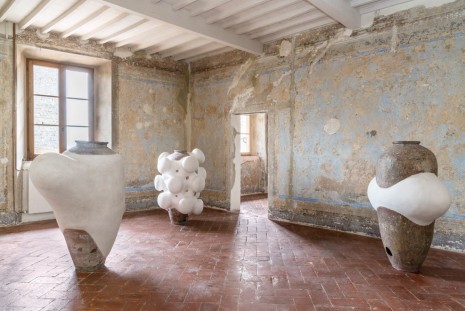 Subodh Gupta, In This Vessel Lies The Philosopher’s Stone, Galleria Continua