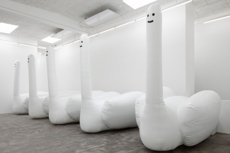 David Shrigley, EXHIBITION OF GIANT INFLATABLE SWAN-THINGS AND OTHER THINGS, Galleri Nicolai Wallner